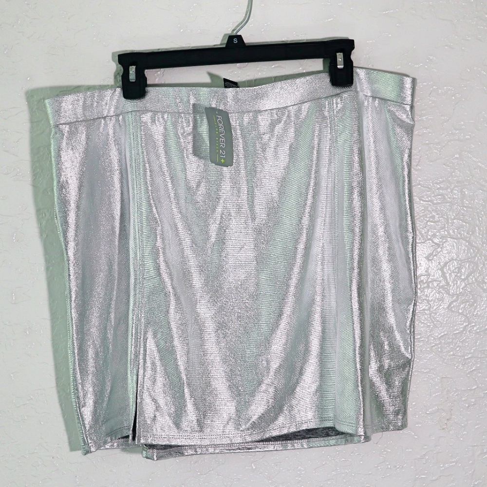 Forever 21 Silver Metallic Mini Skirt